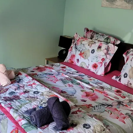 Cheri'S Aparts Luxembourg Room photo